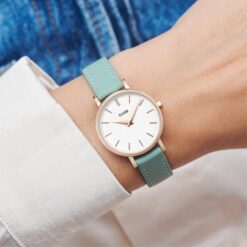 cluse 2020 eCom Resize Wristshot 1400x1400 2 720x Ρολόι Cluse Boho Chic Petite Leather Green CW0101211006 watchbox.gr